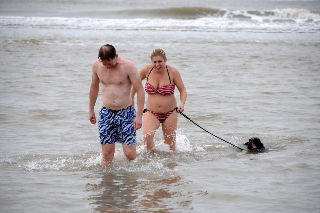 ../Images/Nieuwjaarsduik Nederzandt 2016 118.jpg